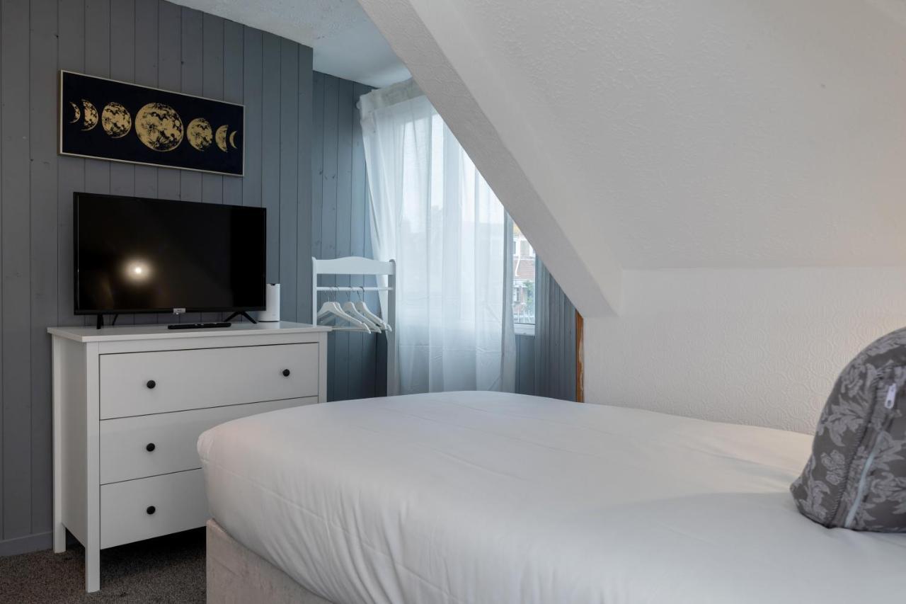 Spacious Apartment With Free Parking Weymouth Zewnętrze zdjęcie